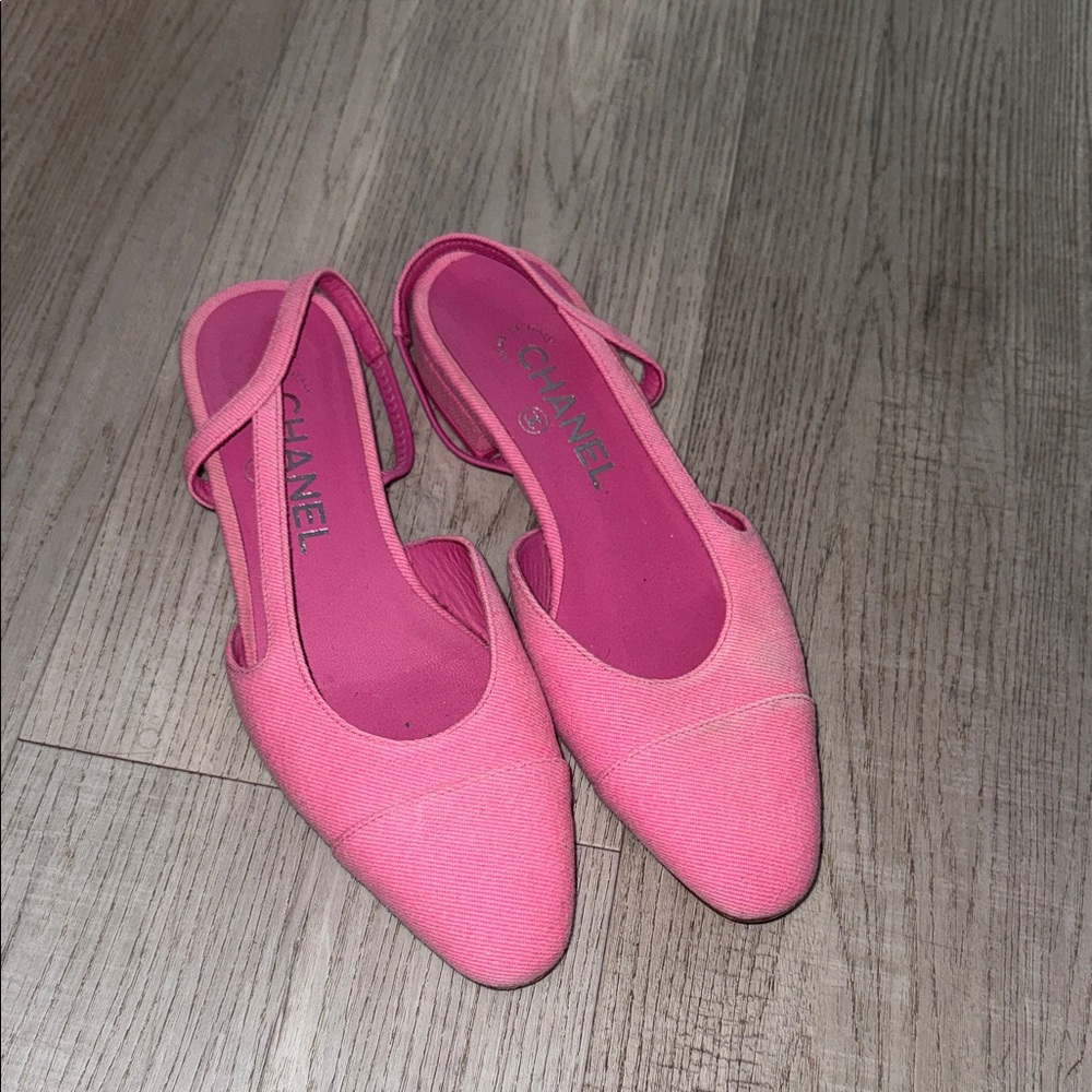 CHANEL Pink Flats for Women